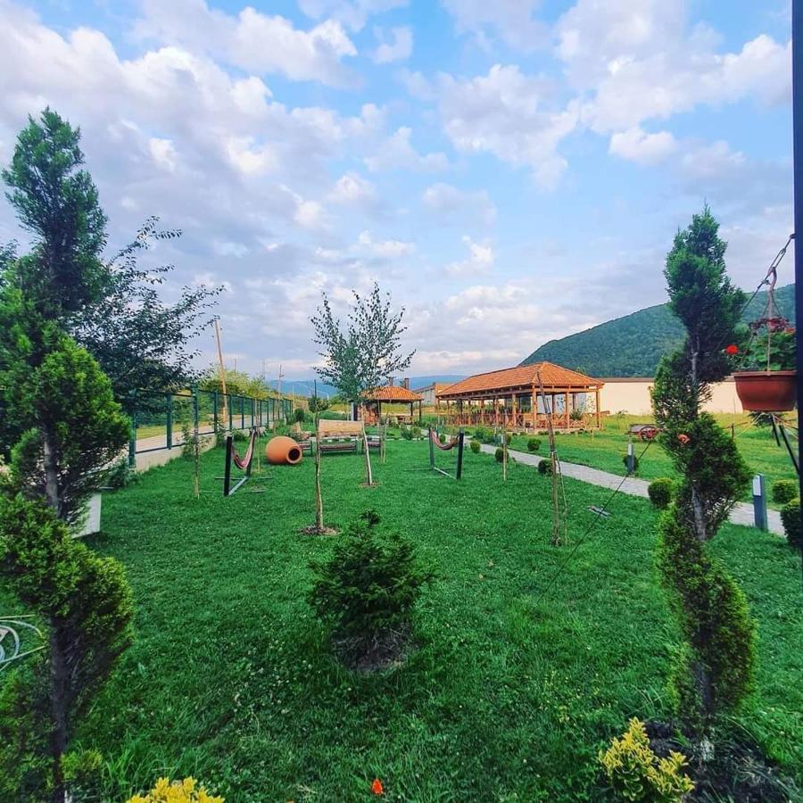Karse Hotel Ambrolauri Exterior photo